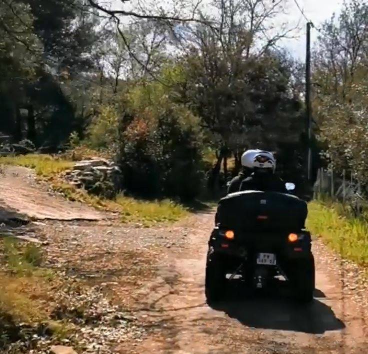 Faire une randonnée en quad près de Sanary